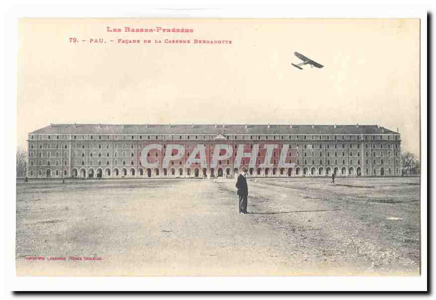 Pau — Façade de la Carrère Bennautte — Les Basses-Pyrénées