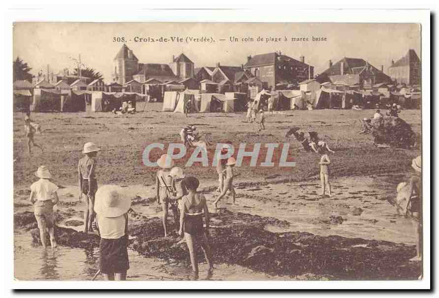 Croix de Vie CPA Un coin de plage a maree basse (baigneurs)