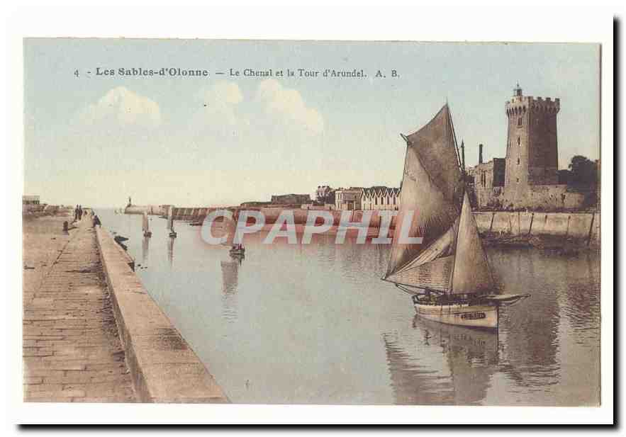 Les Sables d´Olonne CPA Le chenal et la tour d'Arundel