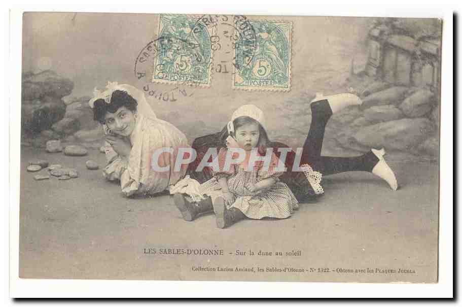 Les Sables-d'Olonne — Sur la dune au soleil — Collection Lucien Amiand, N° 1822