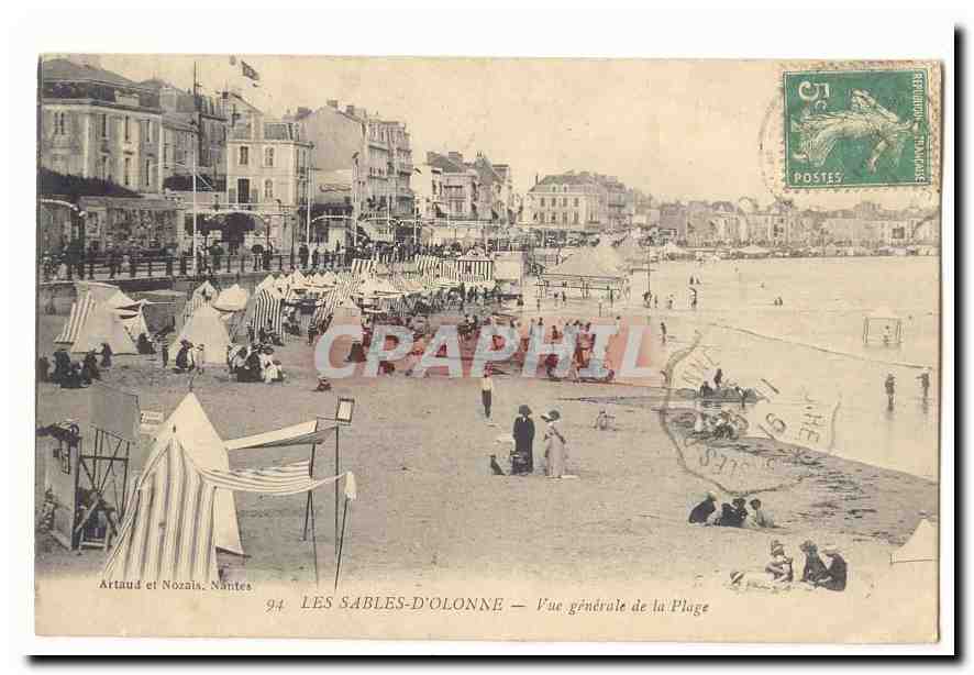 Les Sables d´Olonne CPA Vue generale de la plage