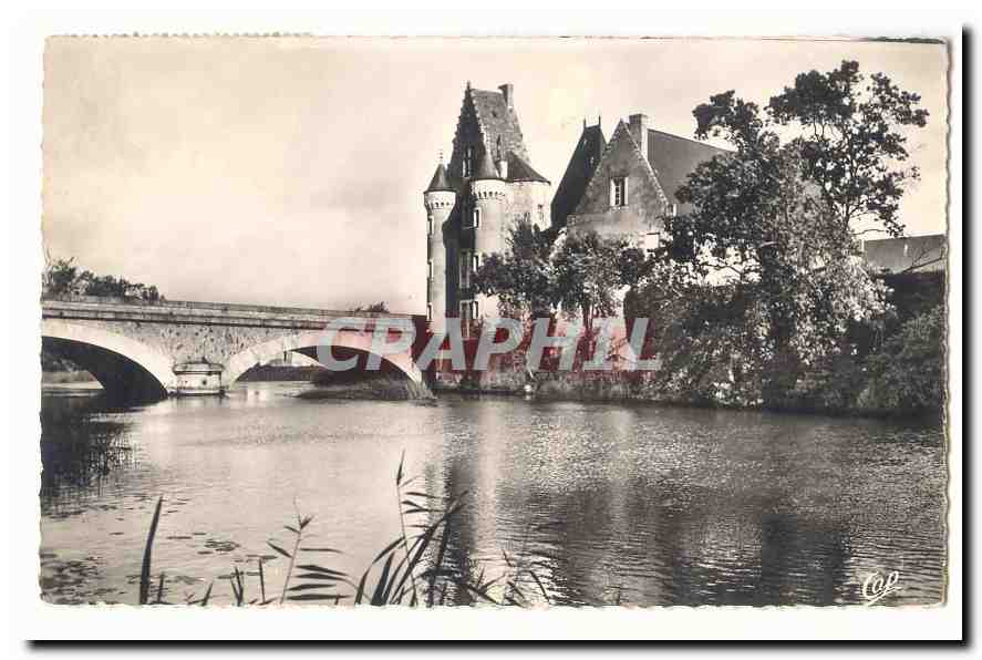 La FLeche CPA Le chateau des Garmes et le Loir
