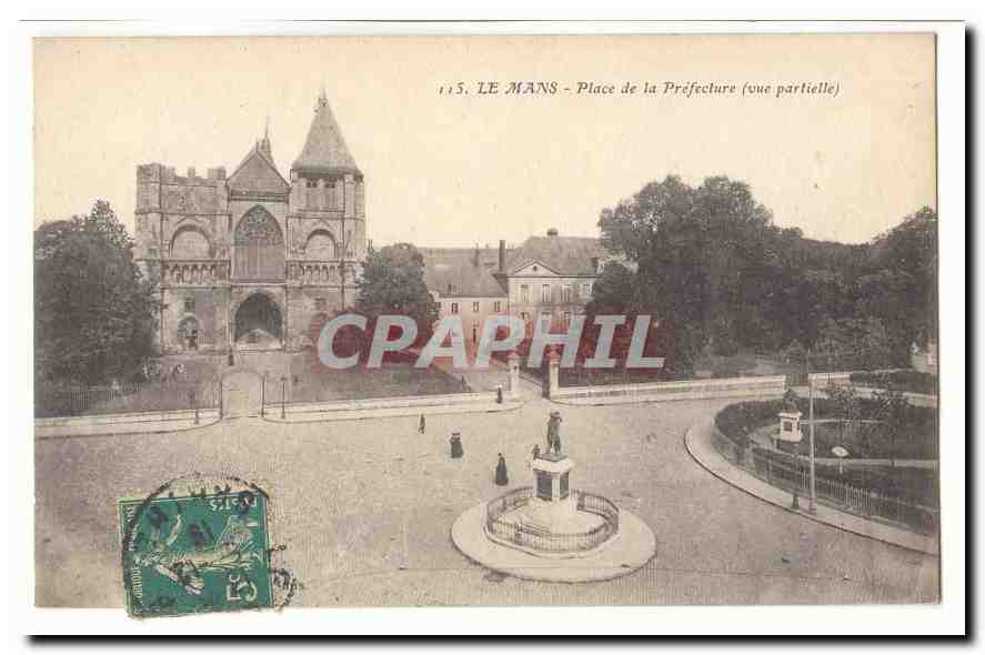 Le Mans CPA Place de la prefecture (vue partielle)