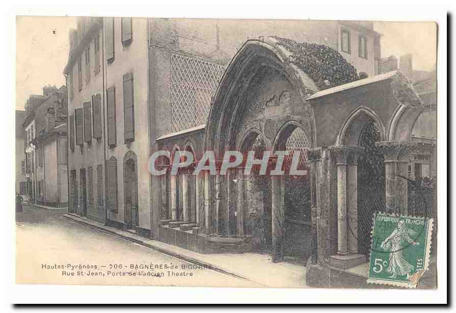 Bagnères-de-Bigorre - Puerta de Pau, Teatro — Calle San Juan