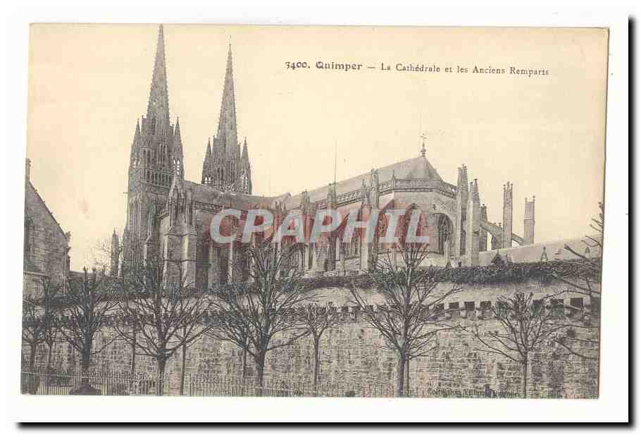Quimper CPA La cathedrale et les anciens remparts