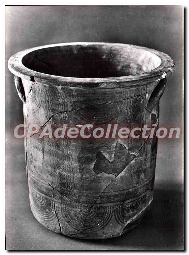 Iberian vase — Museum of the Oppidum of Nîssan-Enserune (Hérault) — Service Commercial Monuments Historiques