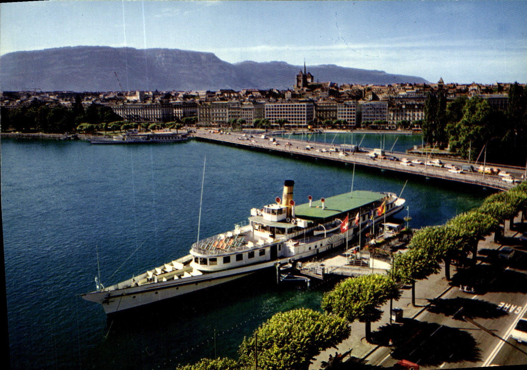 Genève — Le bateau-salon 'La Suisse' au débarcadère du quai Mont-Blanc — Éditions Coloris & Fis S.A.
