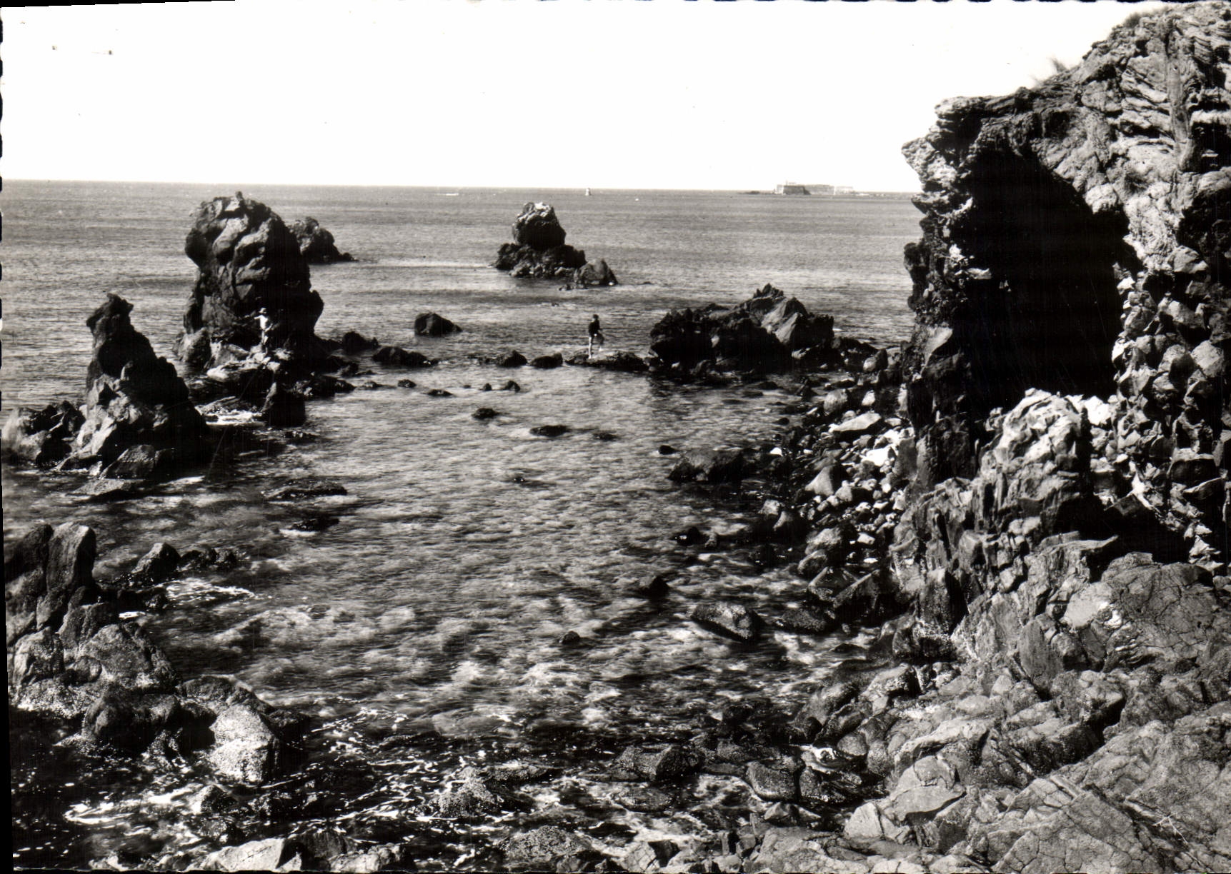 CPM Le Cap D'Agde Au Fond le Fort Brescou