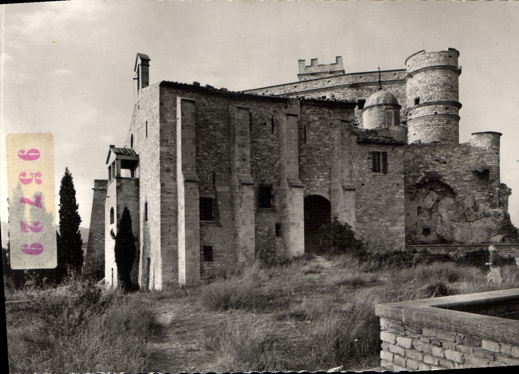 Le Barroux (Vaucluse) — La Chapelle du Château — Éditions S.L. Lyon