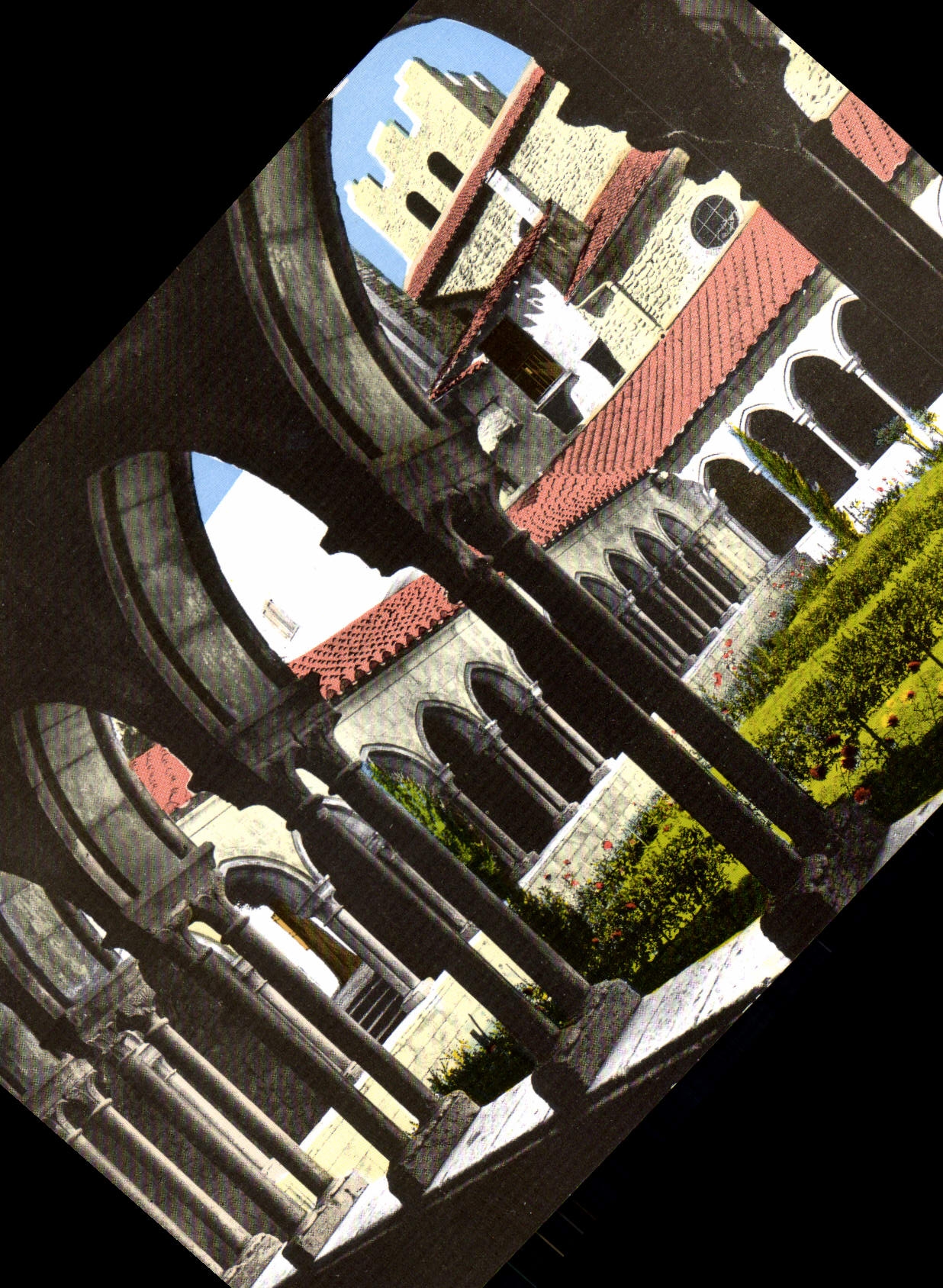 Arles-sur-Tech — Intérieur du Cloître — Éditeur Magenta, Villeurbanne (Rhône)