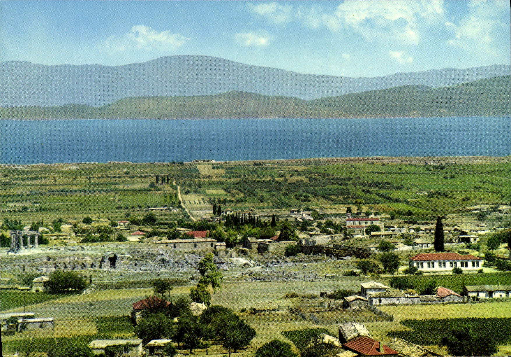 Corinthe (Antique) — Vue prise de l'Acrocorinthe — Collection DEUA n° 859 - Anverso