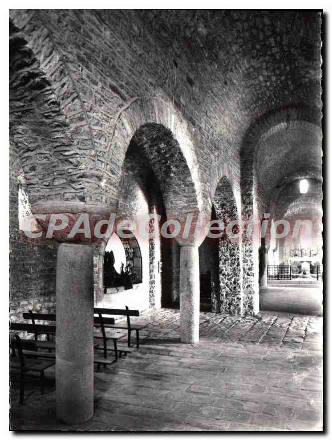 CPM Saint Martin du Canigou Eglise et Buste de Monseigneur de Carsalade du Pont