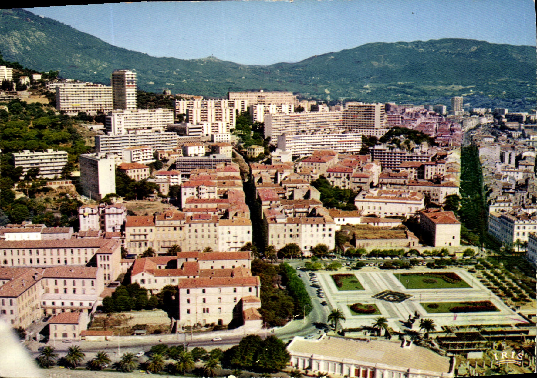 Ajaccio — Vue d'ensemble de la ville — Éditeur IRIS