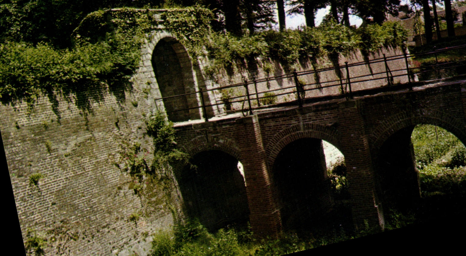 Montreuil-sur-Mer — Entrée de la Citadelle (XVIe s.) — Édition de 'EUROPE - PIERRON'