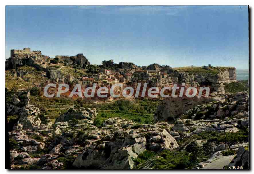 Les Baux-en-Provence — castillo fuerte destruido sobre roca árida — editor IRIS MEXICHROME