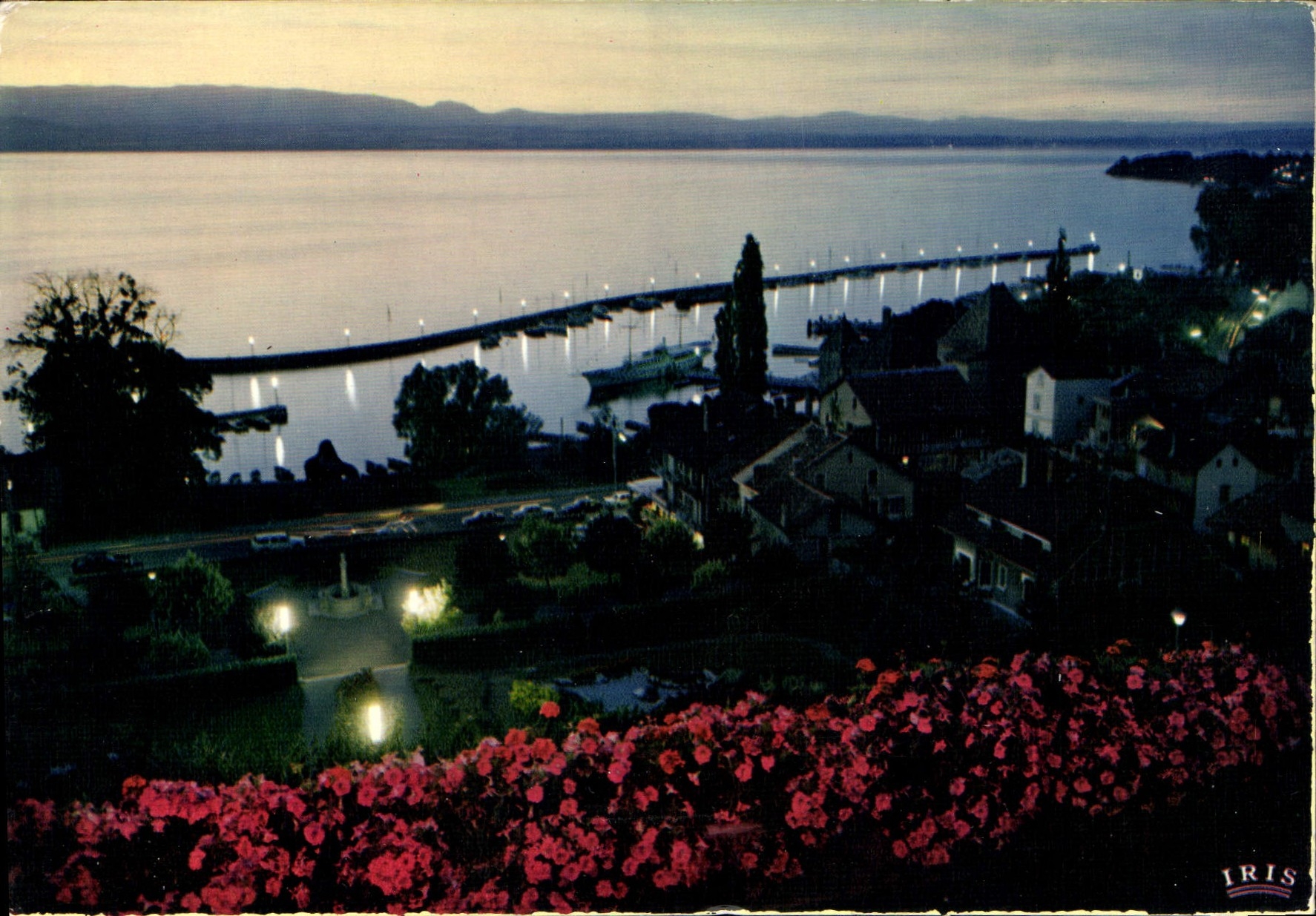 Thonon-les-Bains — Vue du port et du lac Léman au crépuscule — IRIS