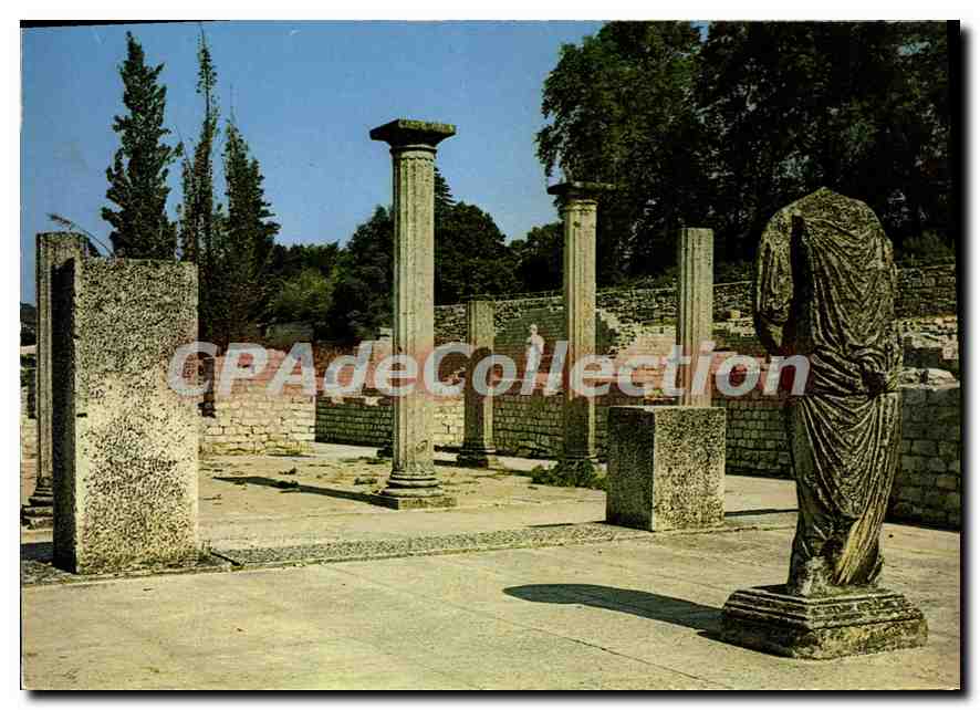 Vaison la Romaine — Ruines et colonnades — Éditions 'S.L.'
