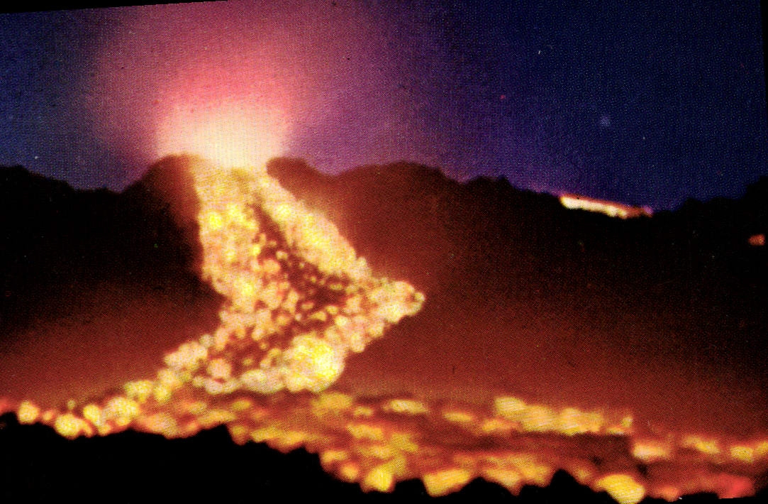 CPSM Etna Colate Di Lave Nella Nottle