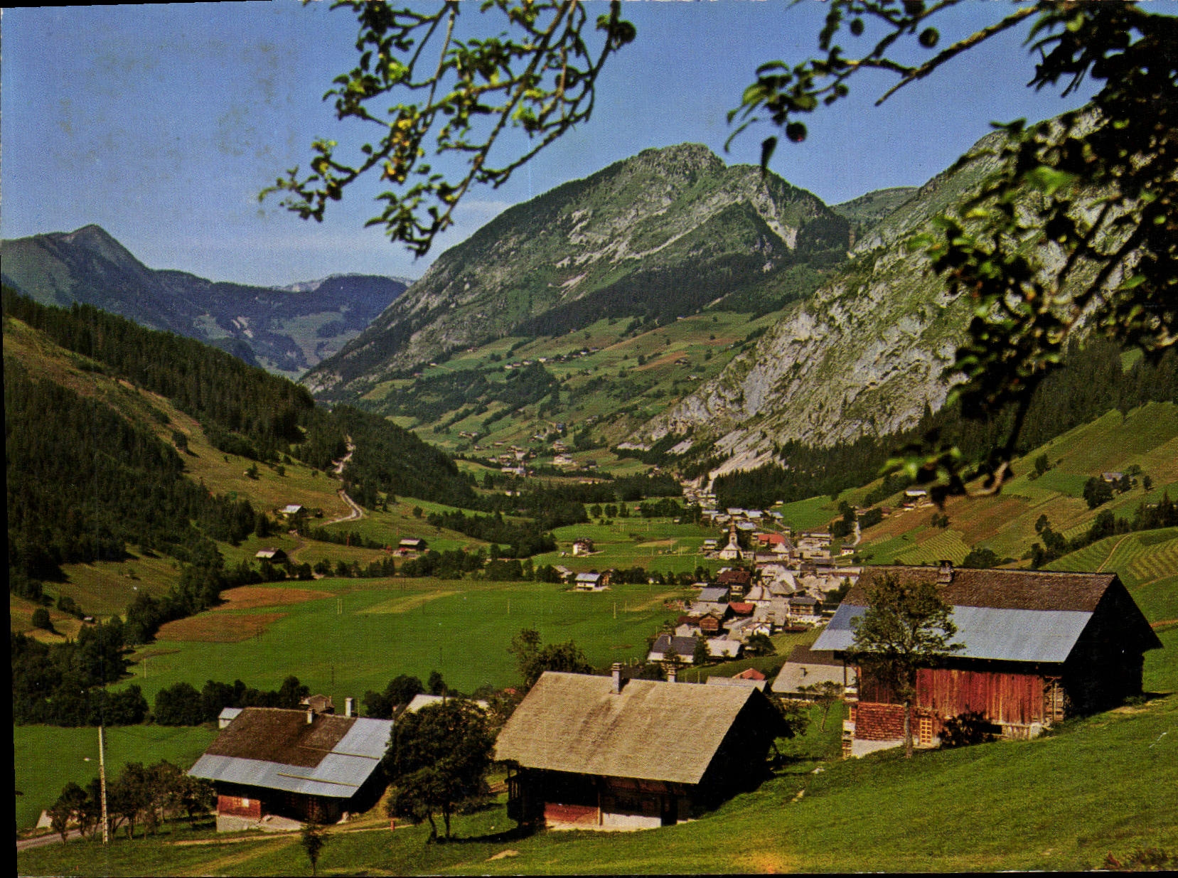 CPSM La Chapelle d'Abondance Haute Savoie Vue generale du Village 