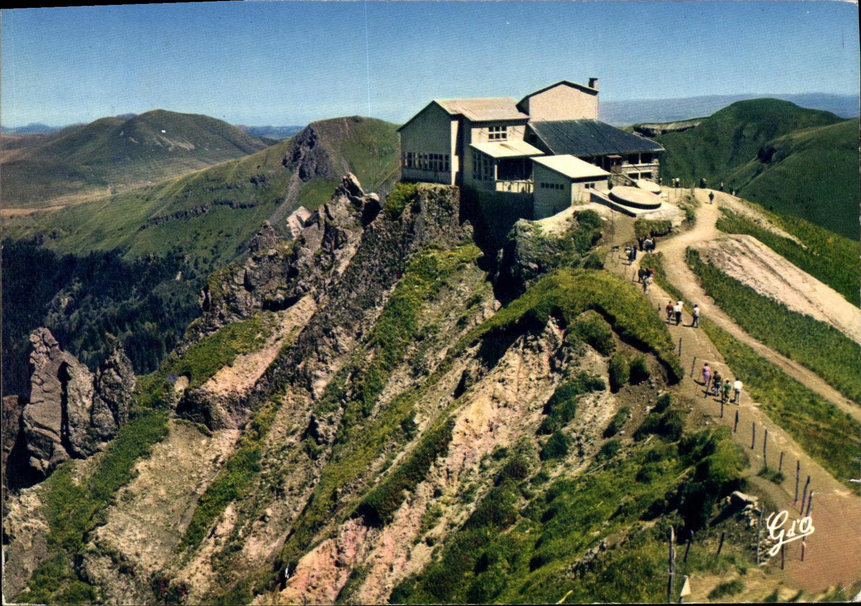 Massif des Monts-Dore - Sancy — Gare des Aiguilles (Alt. 1.779 m) — D.L. Reproduction interdite