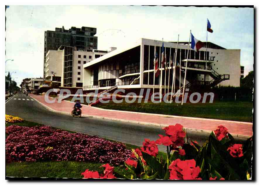 CPSM Royan Avenue de Pontaillac Le Palais des Congres 