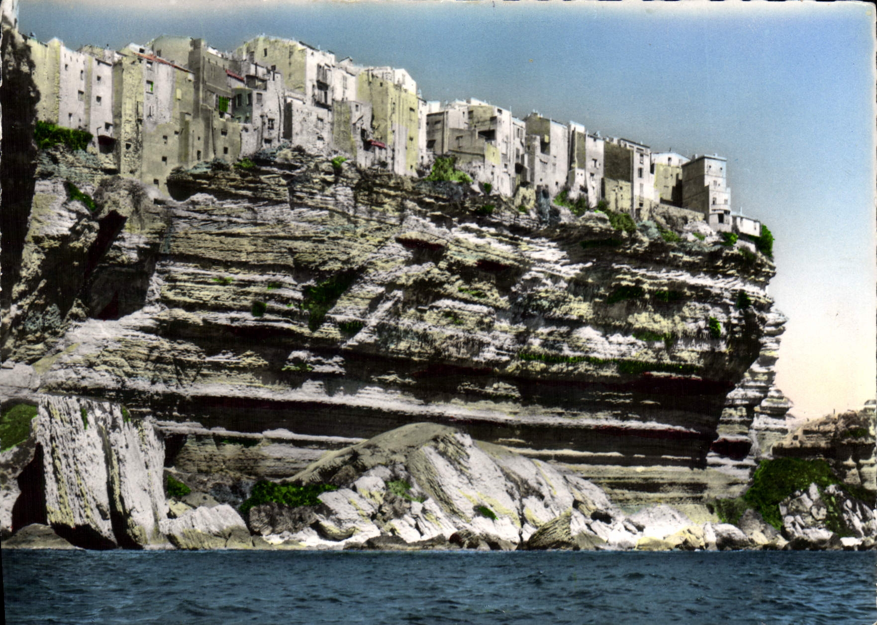 Bonifacio — Les Falaises et la Vieille Ville — Editions M.C. Miramont, Bastia