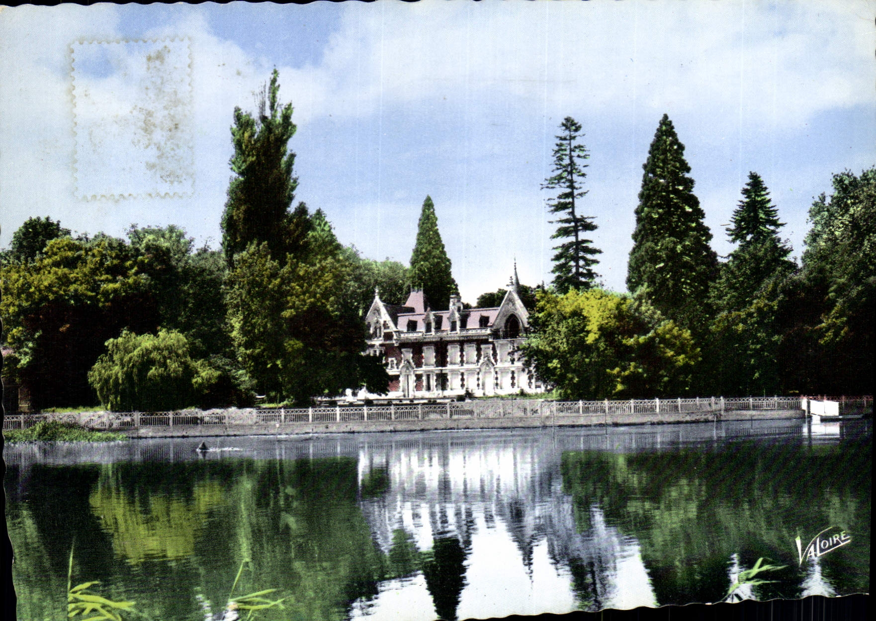 La Vallée de l'Yonne — Le château — Éditions Valoire, n°28.104