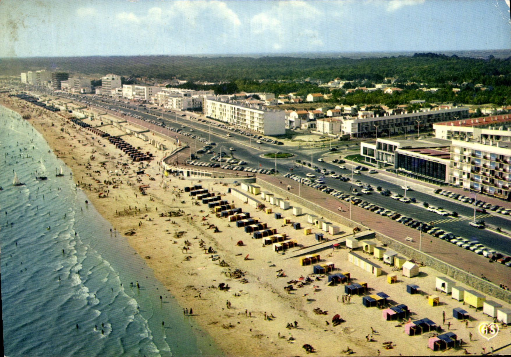 CPSM La France vue du Ciel Saint Jean de Monts Vendee La plage et l'esplanade de la mer