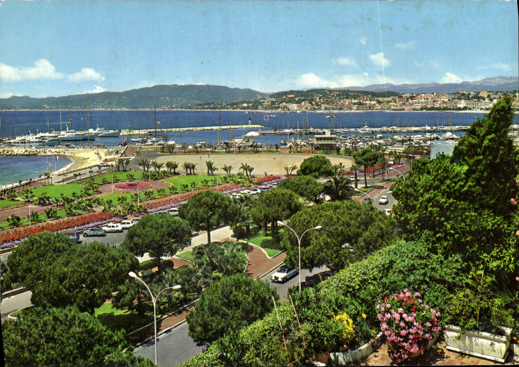 Cannes — Vue générale Port Conti — Éditeur C.P.A. n° 1039 - Recto