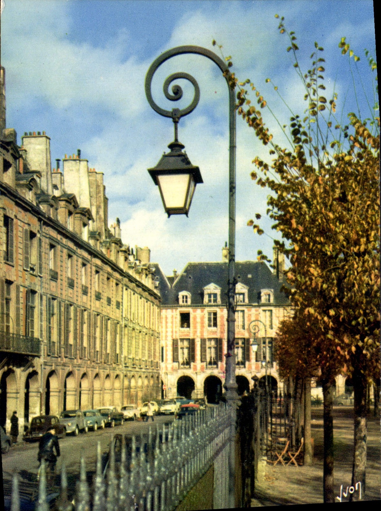 Place des Vosges — Paris — Éditions Jean-Jaurès