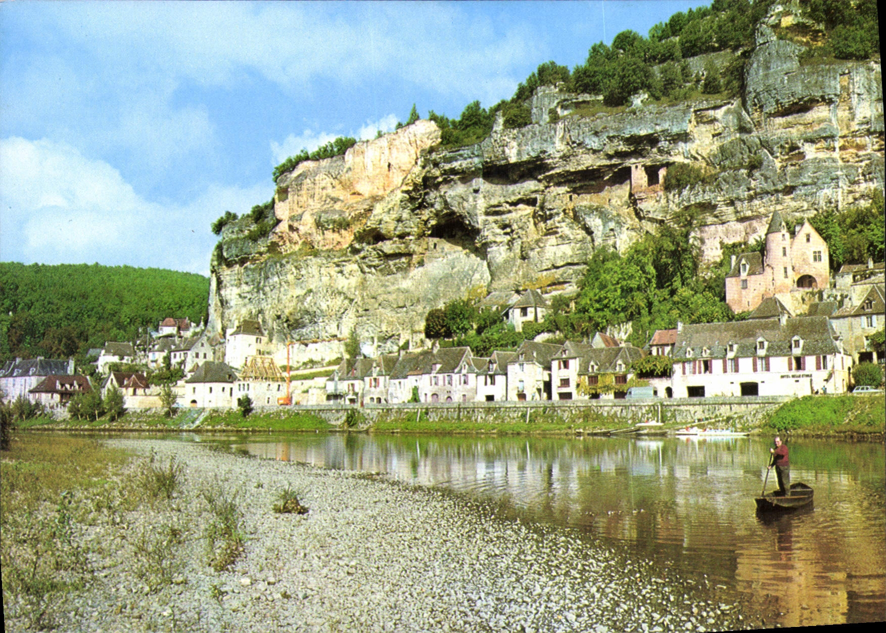 Laroque-Gageac (24 Dordogne) — village et plage aux bords de la Dordogne — Éditions PEPF - L'ISLE