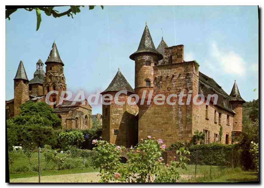 CPSM Collonges la Rouge Correze L'eglise prise du Castel Lossihnac 