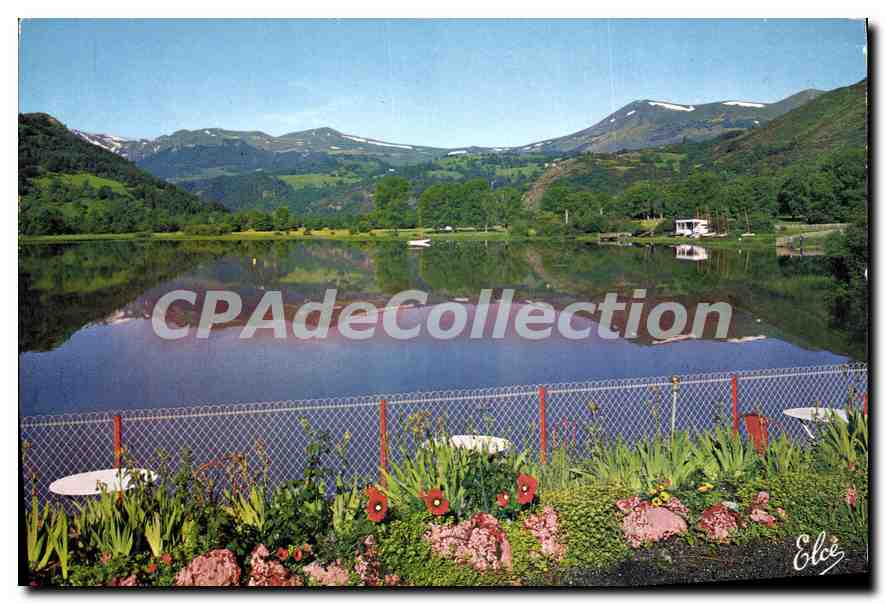 CPSM Avergne Pittoresque et Touristique Reflets de la montagne dans le lac Chambon 