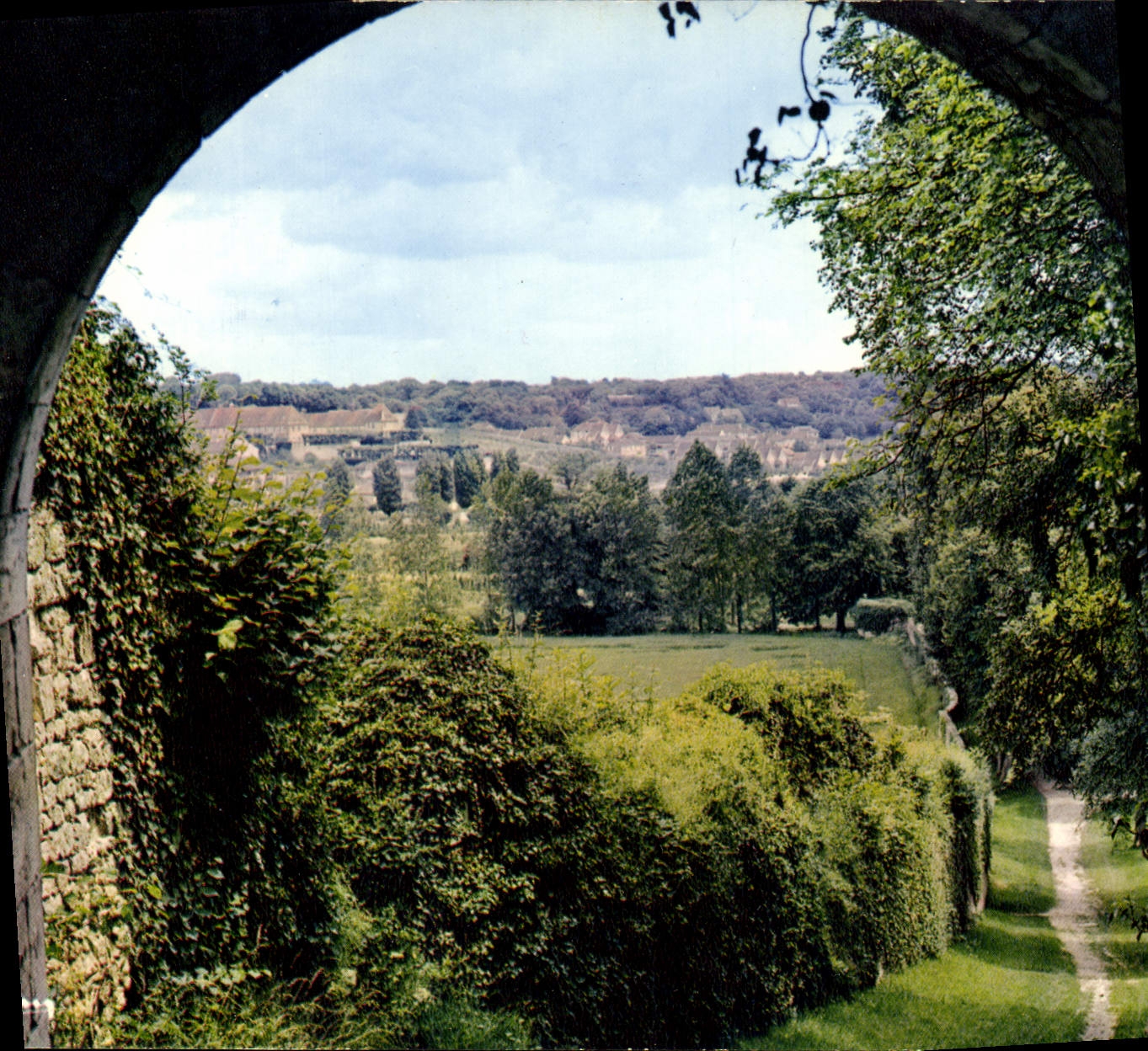 Provins (S.-et-M.) — Vue générale depuis la Poterne de Faneron — Imprimeur Combier CIMCOLOR