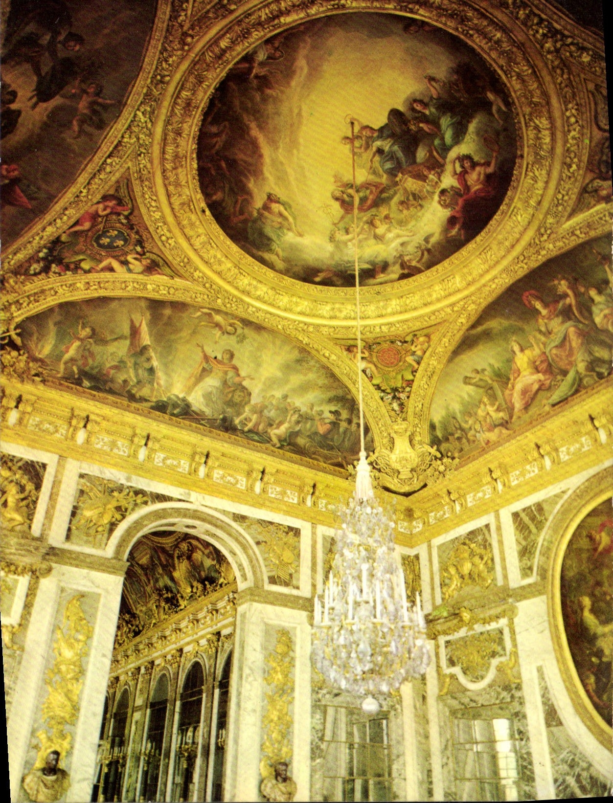 Château de Versailles — Fresques sur les murs et le plafond de la salle de la paix — Éditions AZET COLOR, V 502