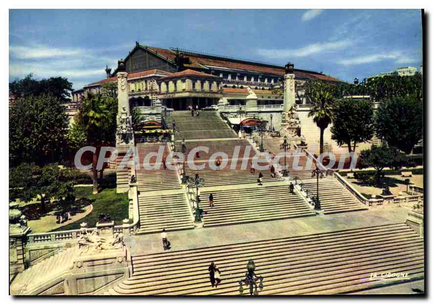 CPSM Marseille La gare St Charles et l'escaller monument 