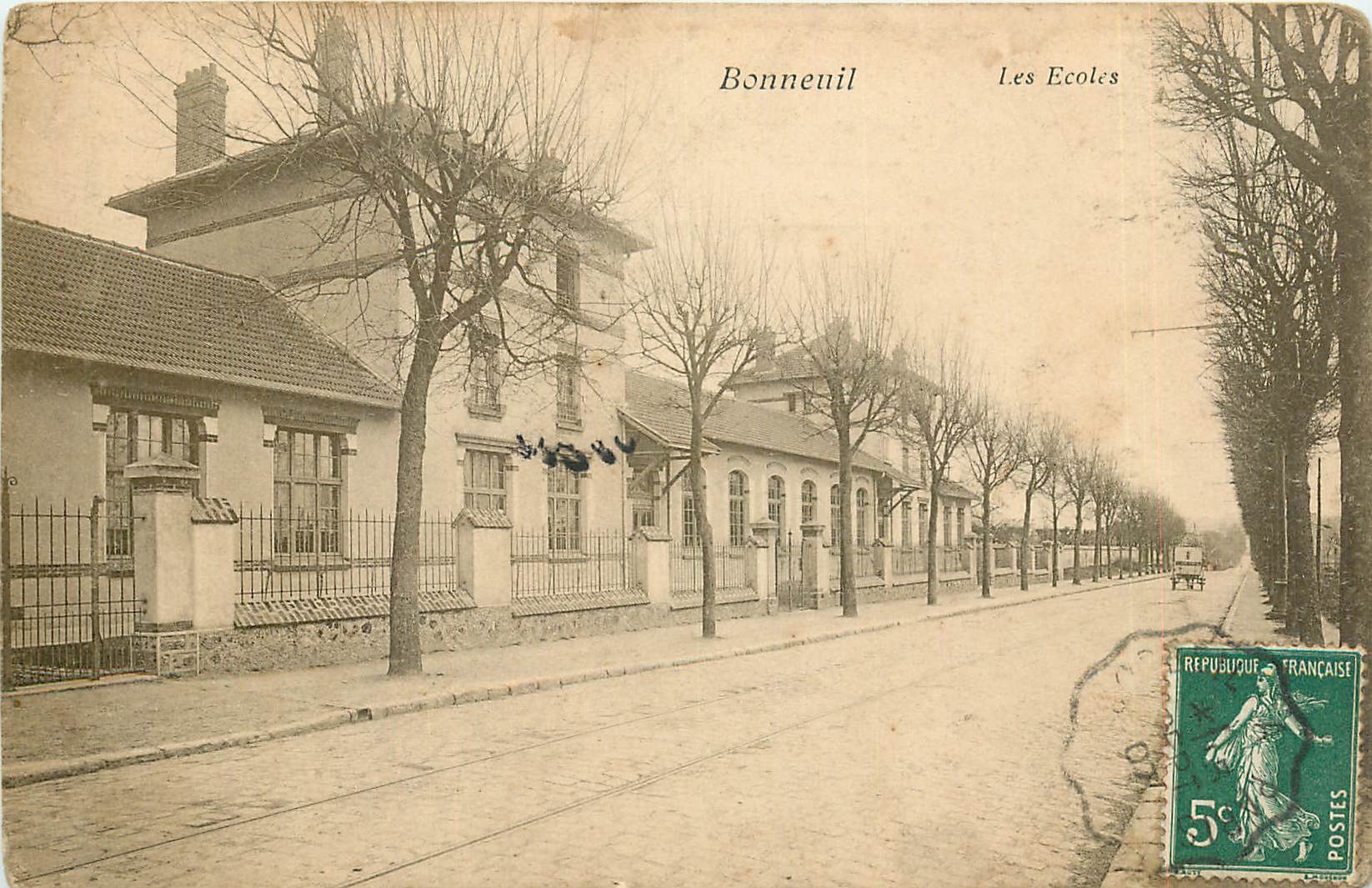 CPA Bonneuil Les Ecoles
