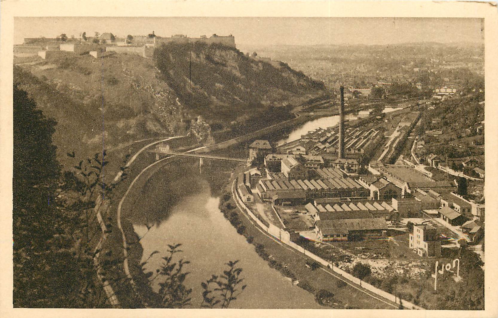 Besançon (Doubs) — Vue sur la Citadelle, le Doubs et la Ville — Les Éditions d'Art Wyon, Paris
