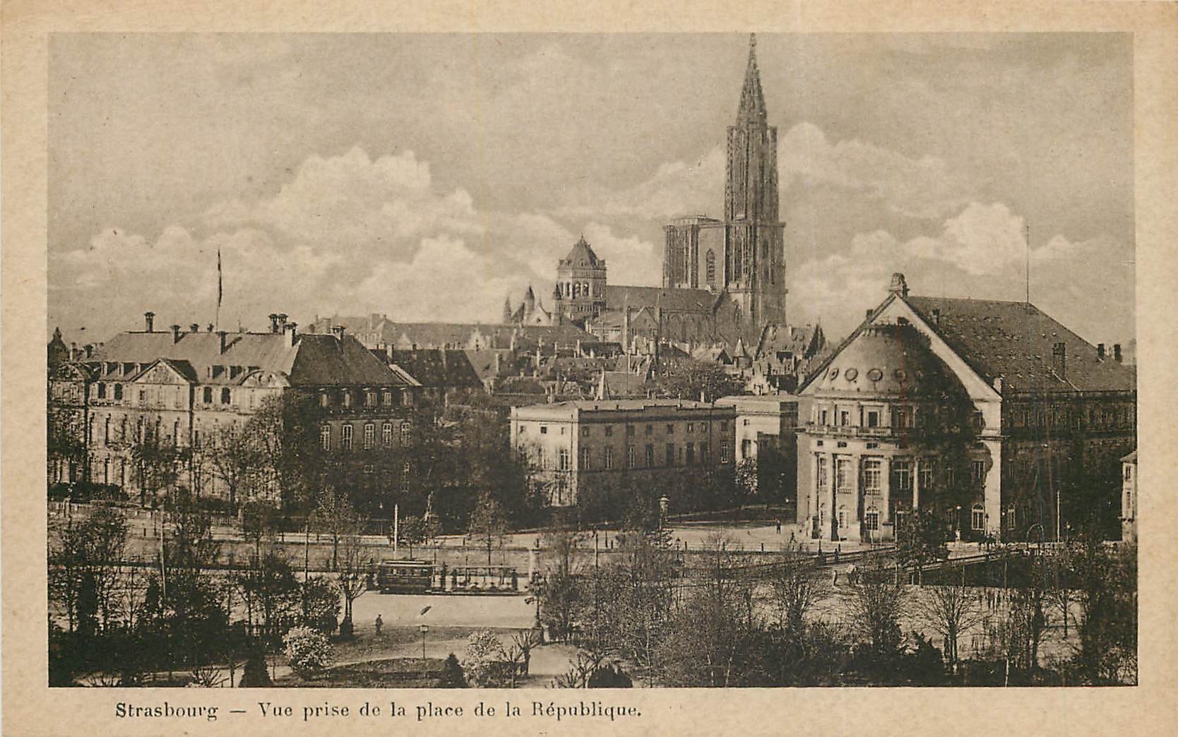 CPA Strasbourg Vue prise de la place de la Republique