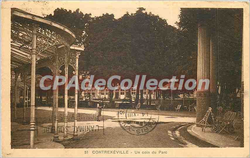 CPA Contrexeville Un coin du Parc