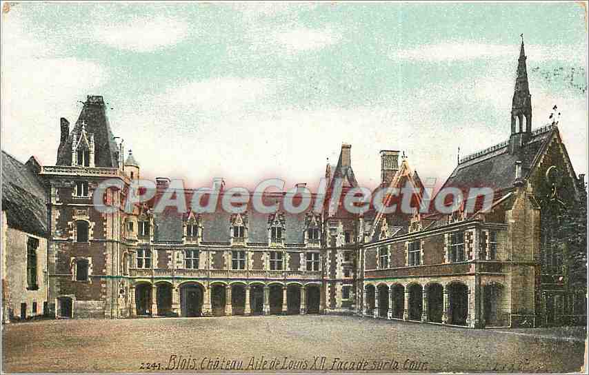 CPA Blois Chateau Aile de Louis XII facade sur la Cour