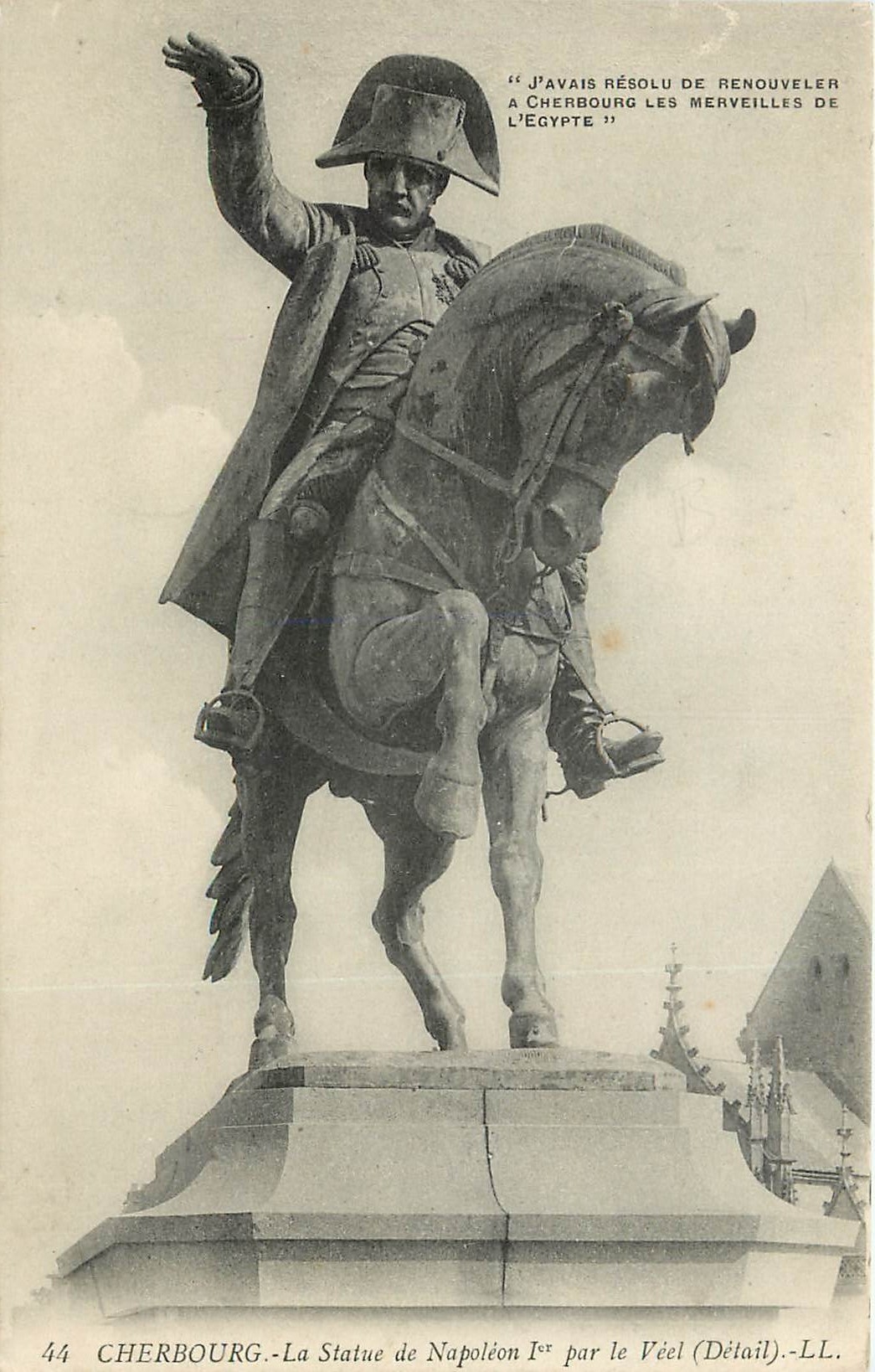 CPA Cherbourg La Statue de Napoleon Ier par le Veel (Detail)