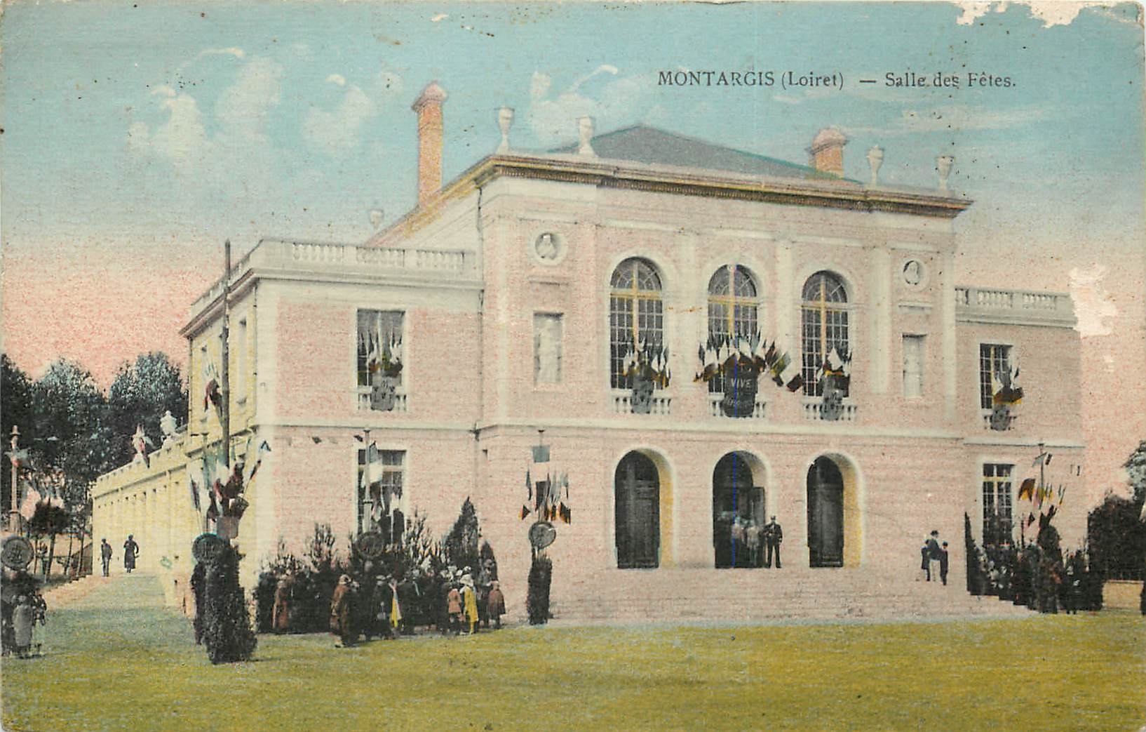 Montargis (Loiret) — Salle des Fêtes.