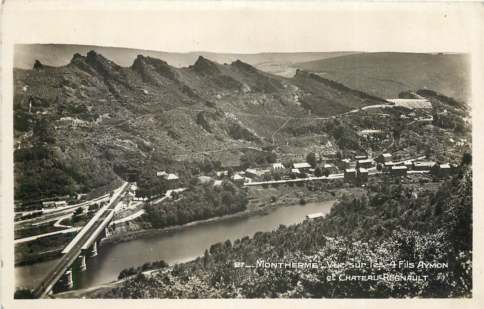 CPA Montherme Vue sur les 4 fils Aymin et Chateau Regnault