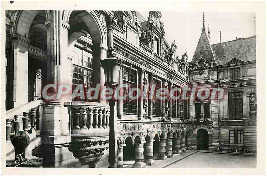 CPA La Rochelle (Ch Mme) Facade interieure de l'Hotel de Ville