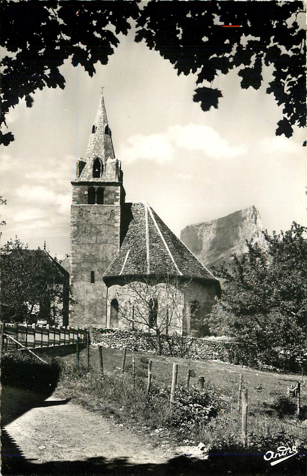 Cellelles — Kirche (Historisches Monument) und Mont Aiguille (2097 m.) — Édition d'Art Grenoble, n° 6616