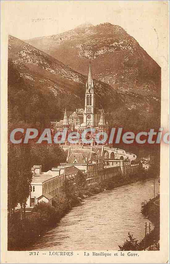 Lourdes - La Basilique et le Gave. - CPAdeCollection, n°2017