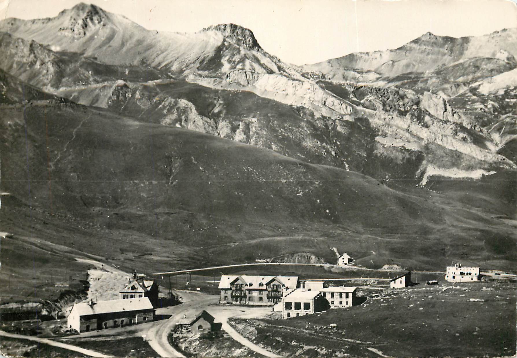 Col du Lautaret — Au fond, le Galibier — Édition Henri LAUGNET, Marseille