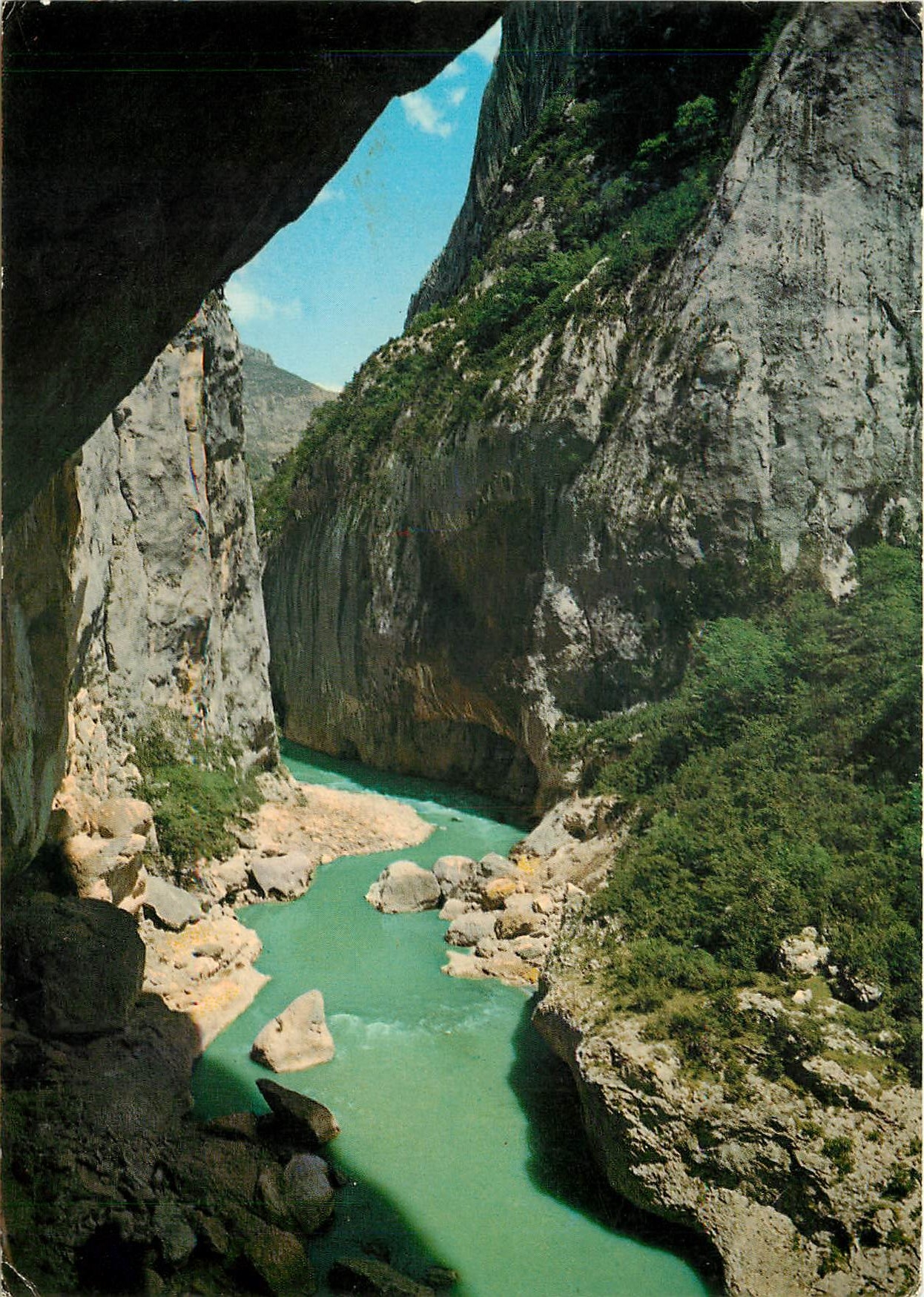 CPSM Le Grand Canon du Verdon le fond des Gorges par les Tunnels et la Baume aux Pigeons