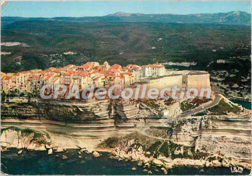 CPSM Bonifacio La Ville sur les falaises spectaculaire ensemble de la Citadelle